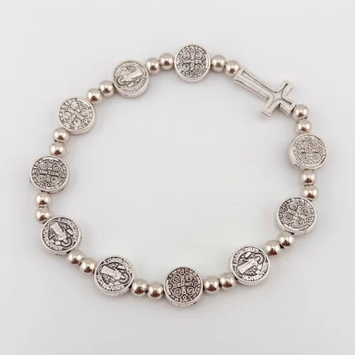 Pulseras Medallas de San benito y Cruz con elástico plateadas